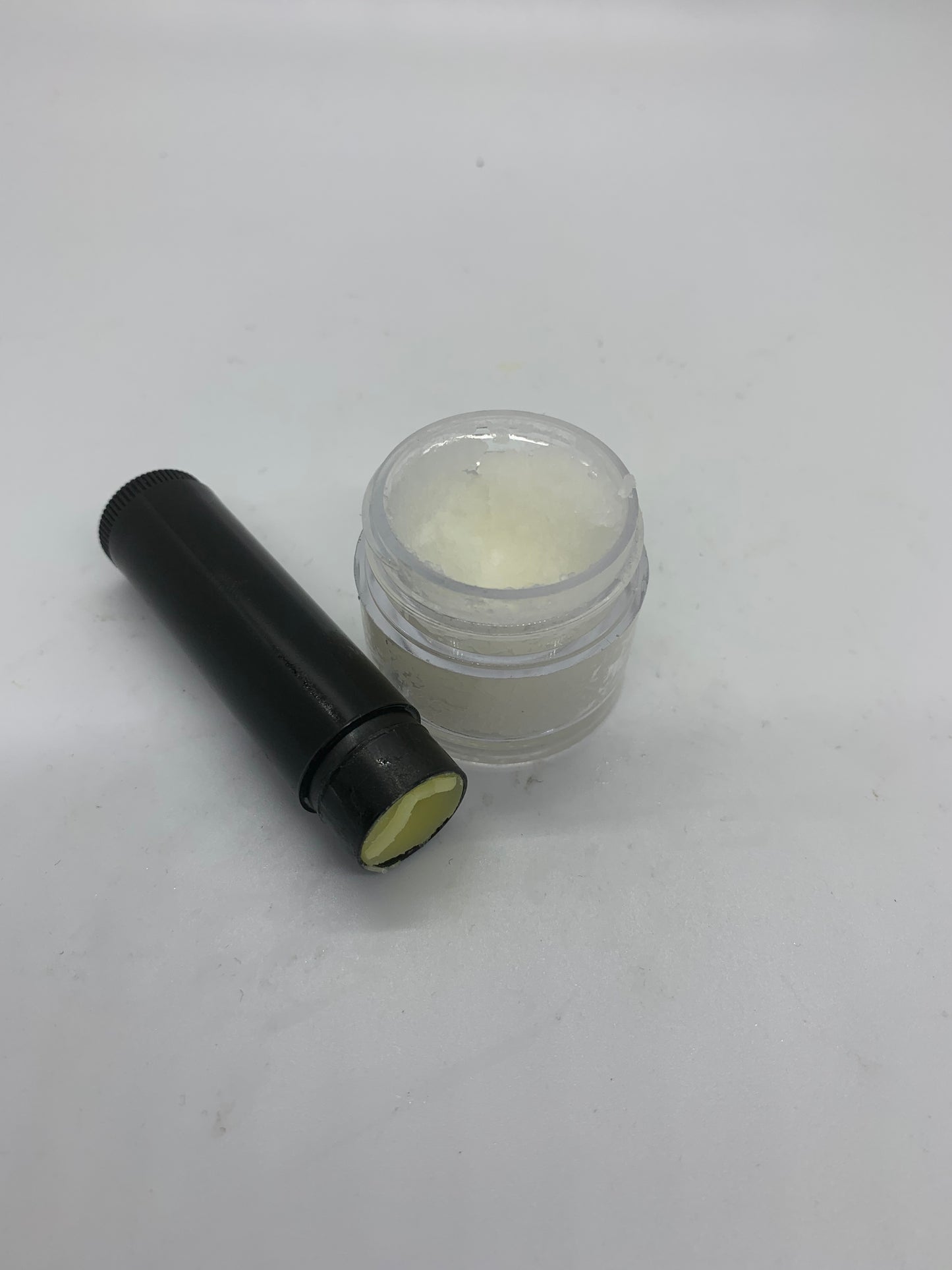 SUGARED LIP SCRUB AND BALM
